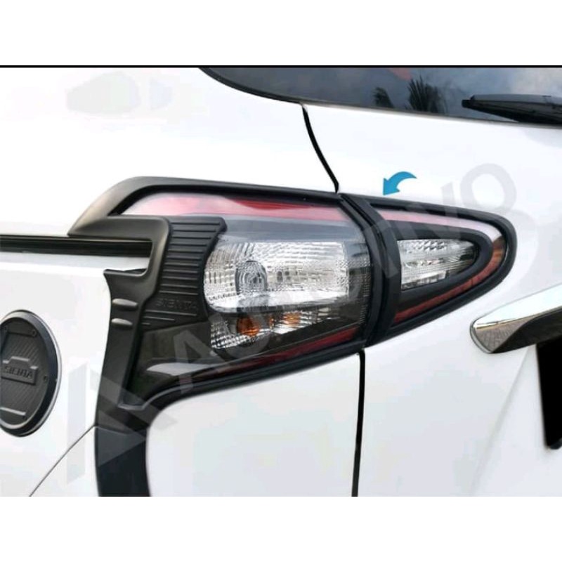 Garnish Lampu Belakang Sienta Tail Lamp Garnish Blackdoff