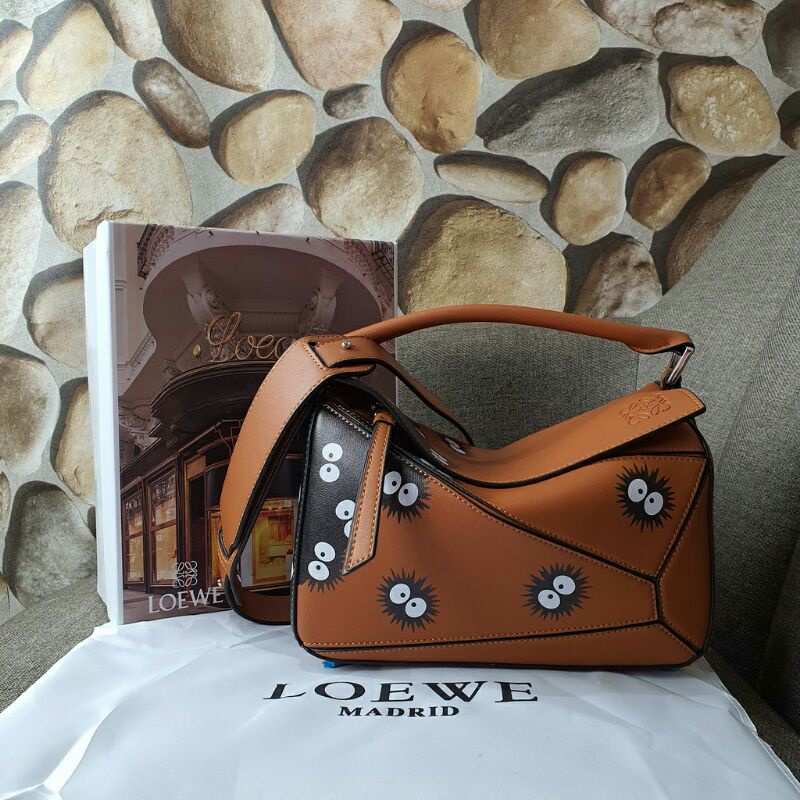 Loewe Puzzle small Totoro brown Dust bunnies Bag AP82129 (Pls baca deskripsi lengkap)