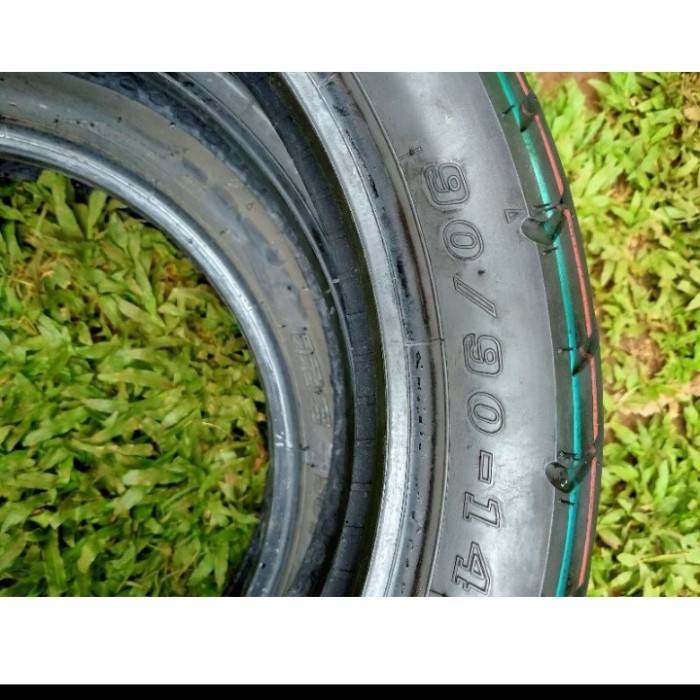 BAN TUBLES MERK IRC UKURAN 90/90 BAN DEPAN LEXI