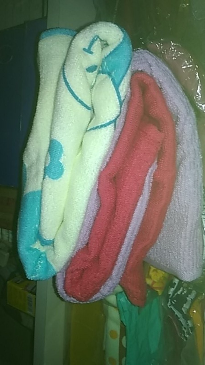 Rc Merah Putih Handuk Mandi 70x135/60x120/50x100 / Handuk Mandi Motif Polos By Terry Palmer