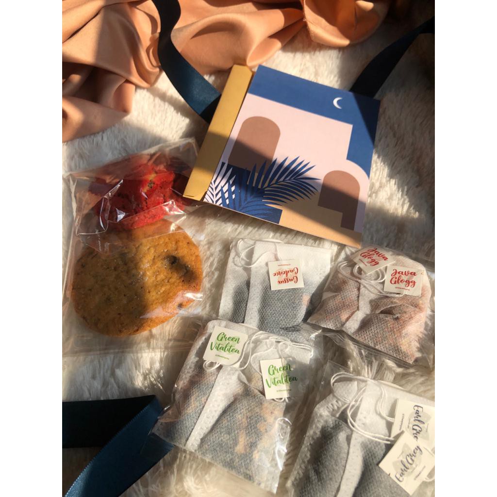 

Hampers Bingkisan Teh dan Freshly Baked Vegan Cookie MIDI - Bisa Custom