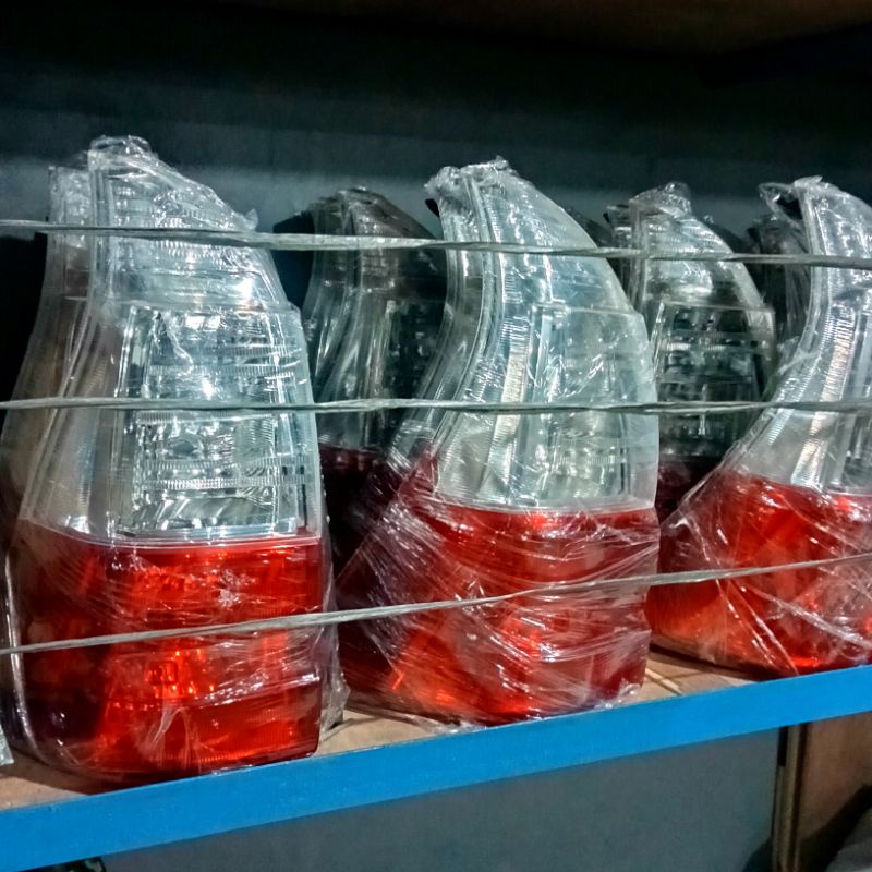 1set stop lamp leflaktor lampu belakang toyota Avanza Daihatsu Xenia