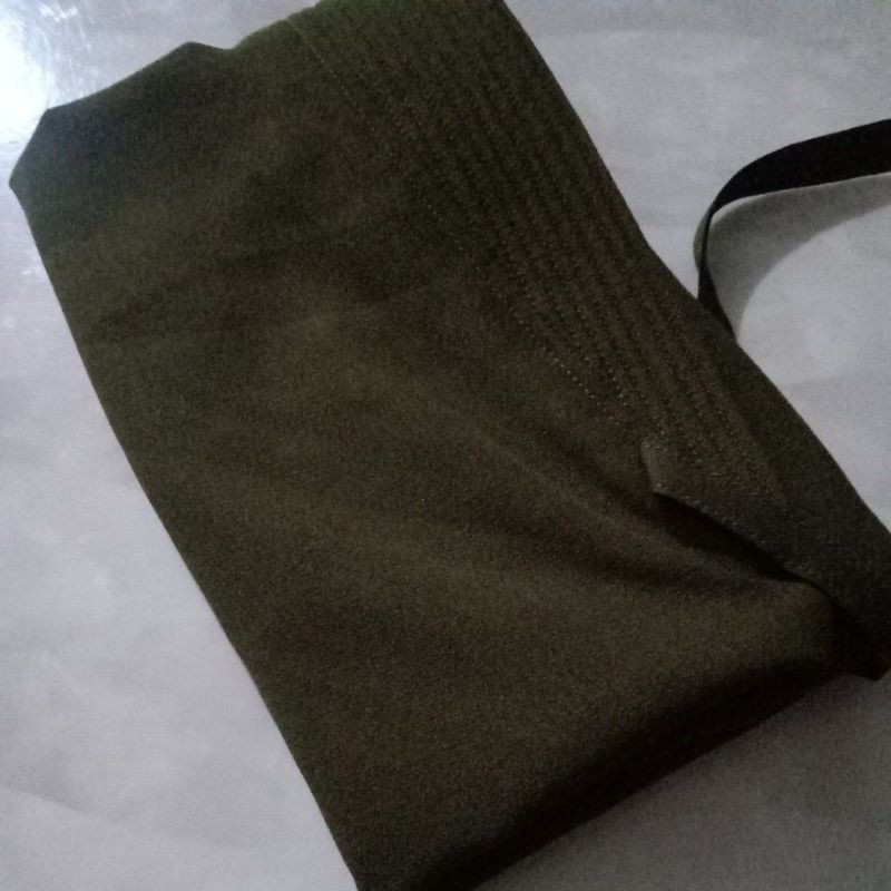 KERUDUNG MARYAM PET / BERGO PET TALI / HIJAB INSTAN-HIJAU ARMY