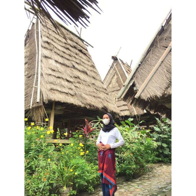 Kain Tenun Khas Bima (Nusa Tenggara Barat)