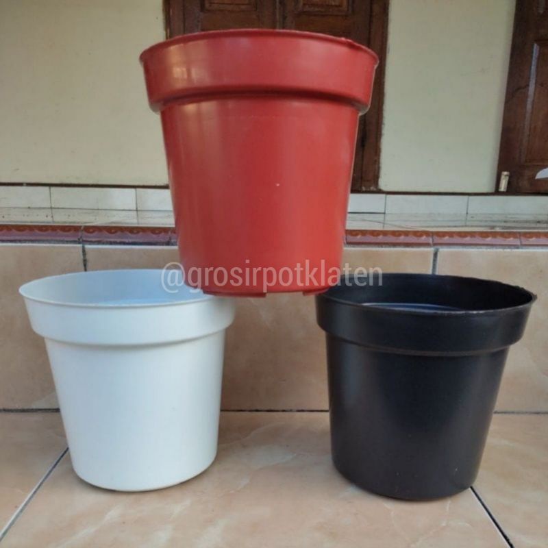 Pot Bunga 20 A Grade A Model Tinggi Warna Hitam Putih Merah Bata Bahan Tebal Dan Mengkilap