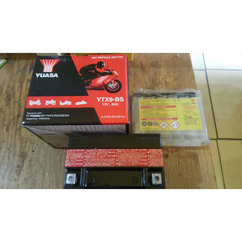 AKI KERING MOTOR NINJA 250 FI YTX9-BS 8AH