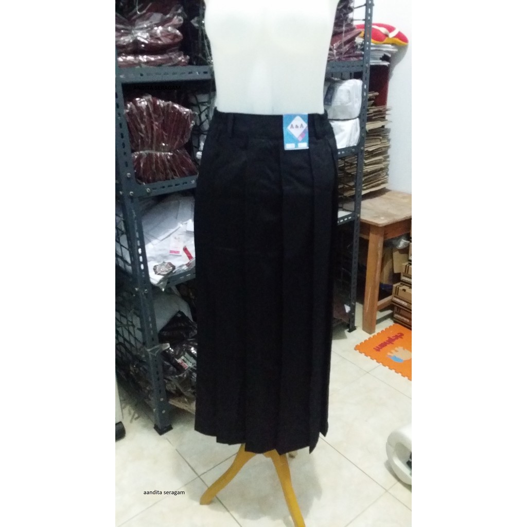 Rok Rempel Panjang Hitam SD Bahan Nagata Drill