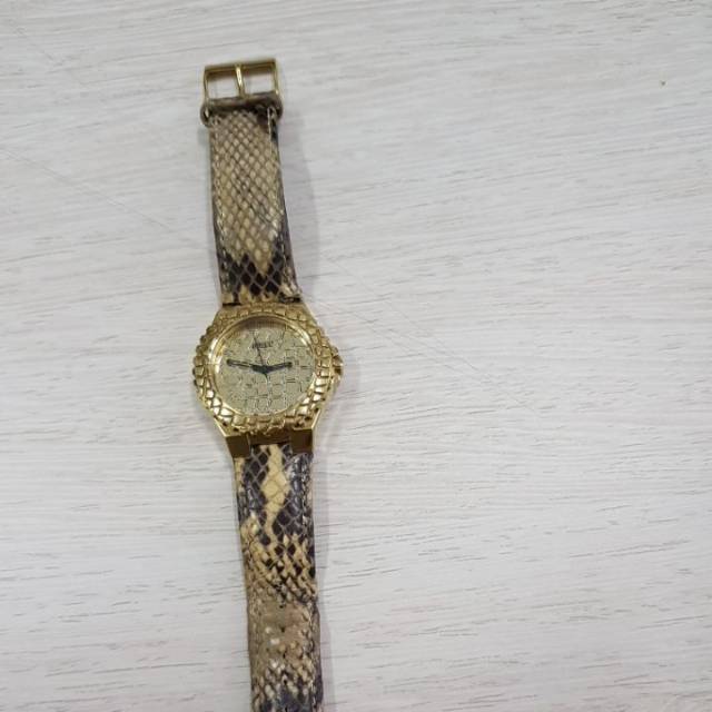 Preloved jam guess original