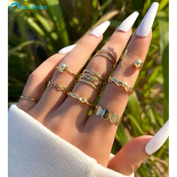 YEEZII 9pcs / Set Cincin Model Twist Hollow Warna Emas Gaya Retro Untuk Wanita