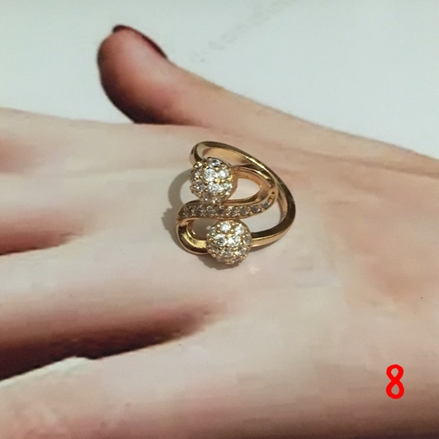 Cincin bola permata