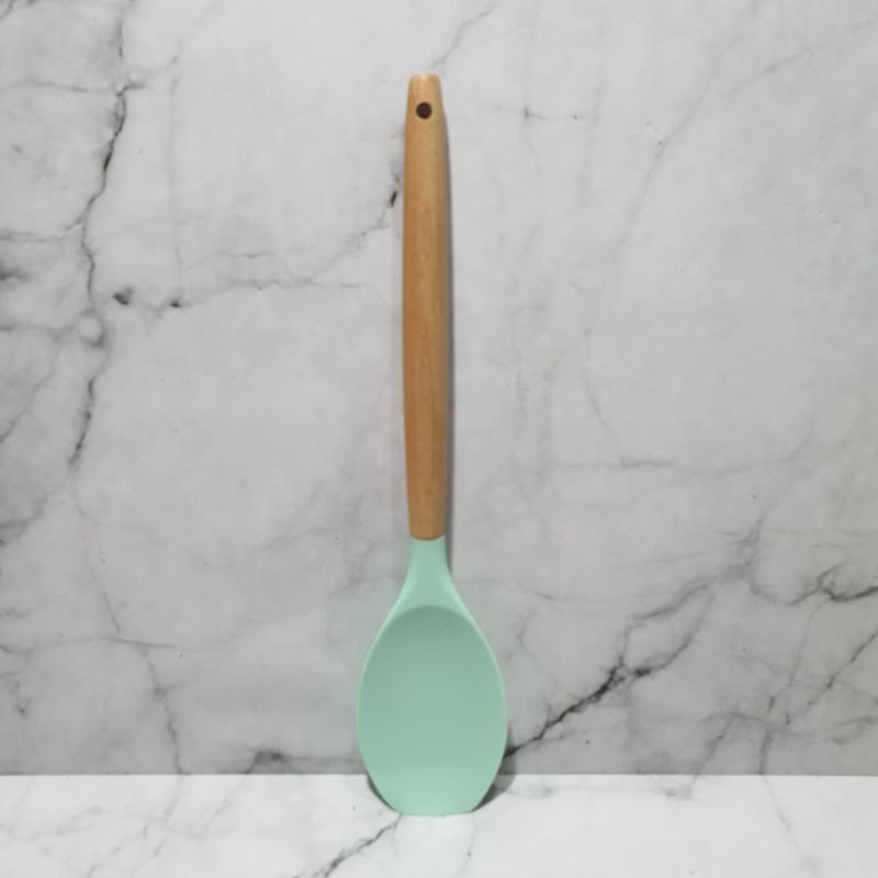 Silicone spatula with wooden handle / sodet masak silikon utensil ujung datar