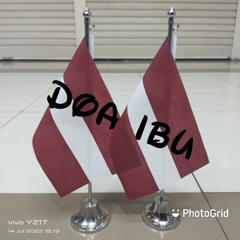

best seller tiang stenlis meja+bendera LATVIA ready stock