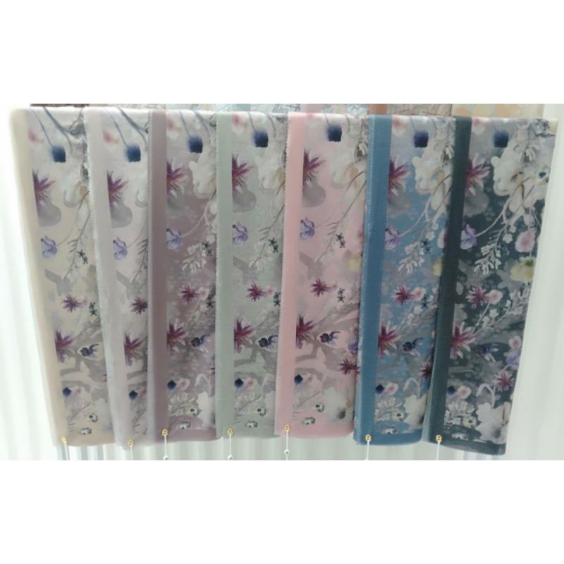 BUTTONSCARVES Fiore Extended Custard, Dark Grey