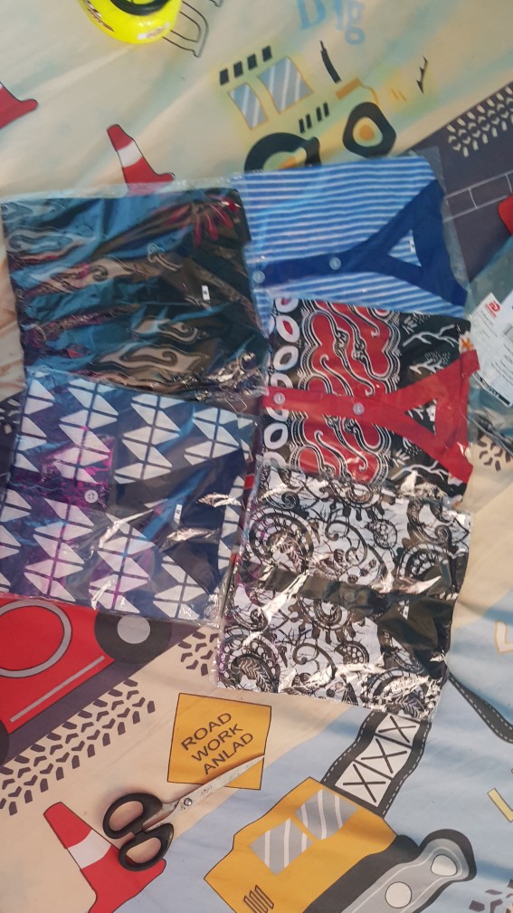 Setelan Batik Anak Di Pakai Laki-laki Dan Perempuan Untuk Anak Usia 1-5 Tahun Bahan Katun Prima.