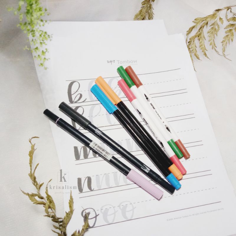 

Hazzel Lettering Kit Handlettering Tombow Joyko Brush Pen + Worksheets