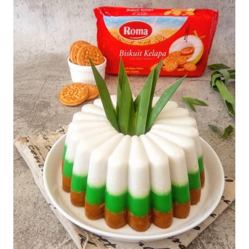 

Kelapa Pandan Cake Roma Kelapa