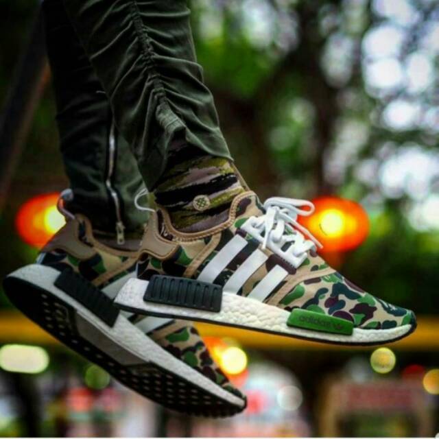 SEPATU ADIDAS NMD R1 BAPE X CAMO PREMIUM ORIGINAL. SEPATU ADIDAS MURAH. SNEAKERS COWO IMPORT