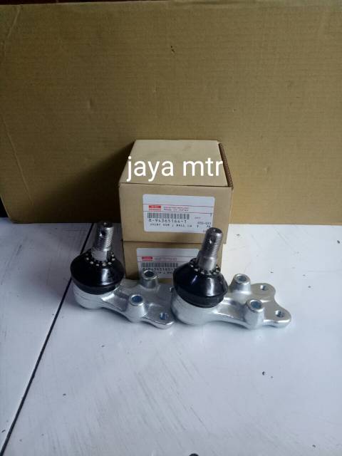 Ball joint bawa isuzu panther kotak 2.3cc/2.5cc