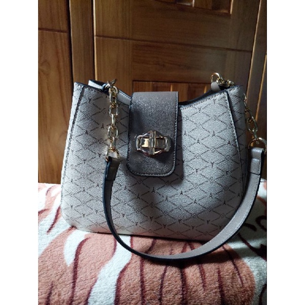 Preloved Tas Palomino, Gianna Shoulder Bag baru 2 kali pakai