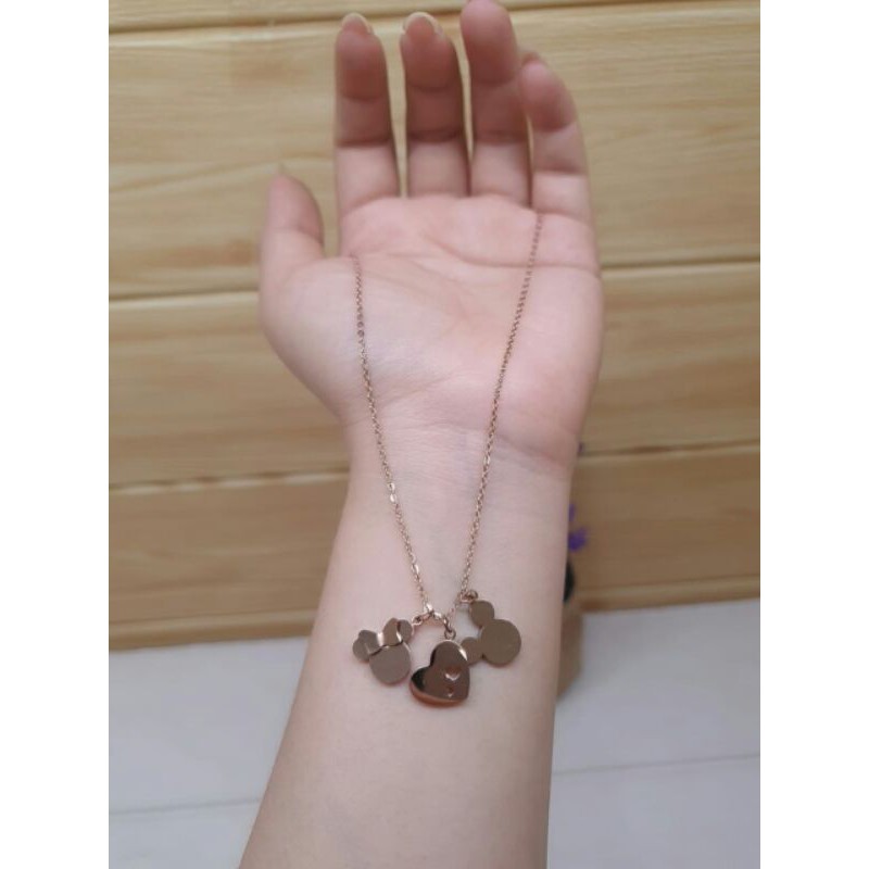 Kalung titanium import / kalung asli titanium mickey / kalung liotin titanium mickey