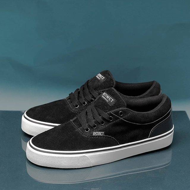 INSTINCT FOOTWEAR DOMS BLACK WHITE - BEST SELLER