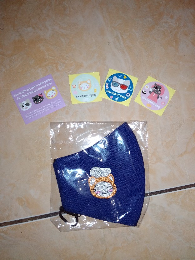 Masker Bordir Dua Lapis Ada Tempat Tisu (22x13cm)