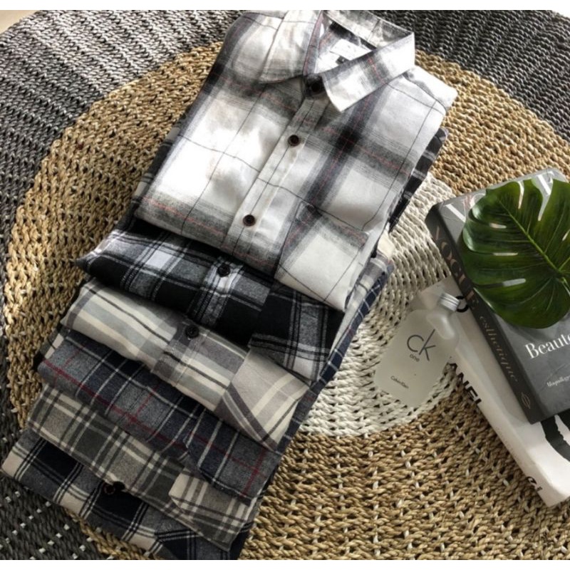 kemeja flanel wanita kotak kotak terhits terlaris