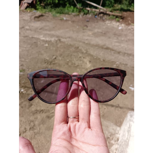 

kacamata photocrhomic cat eye