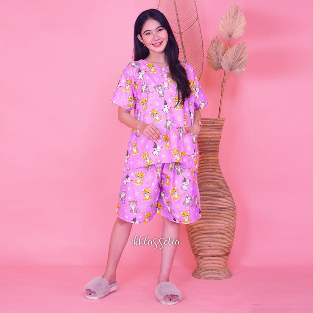 PIYAMA SETELAN PENDEK JUMBO KATUN KARAKTER BAJU TIDUR KANCING DEPAN-KJ PINK KUCING