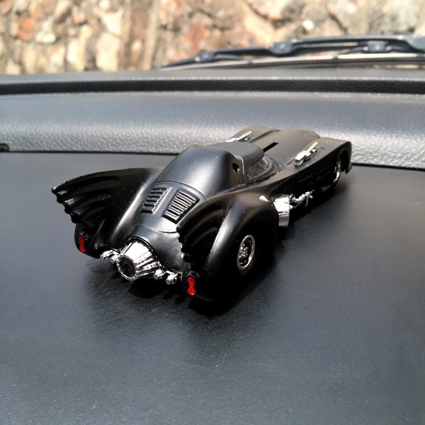 Parfume Pewangi Pengharum Mobil Parfum Pajangan Miniatur Mobil BATMOBILE SUPER CAR BATMAN