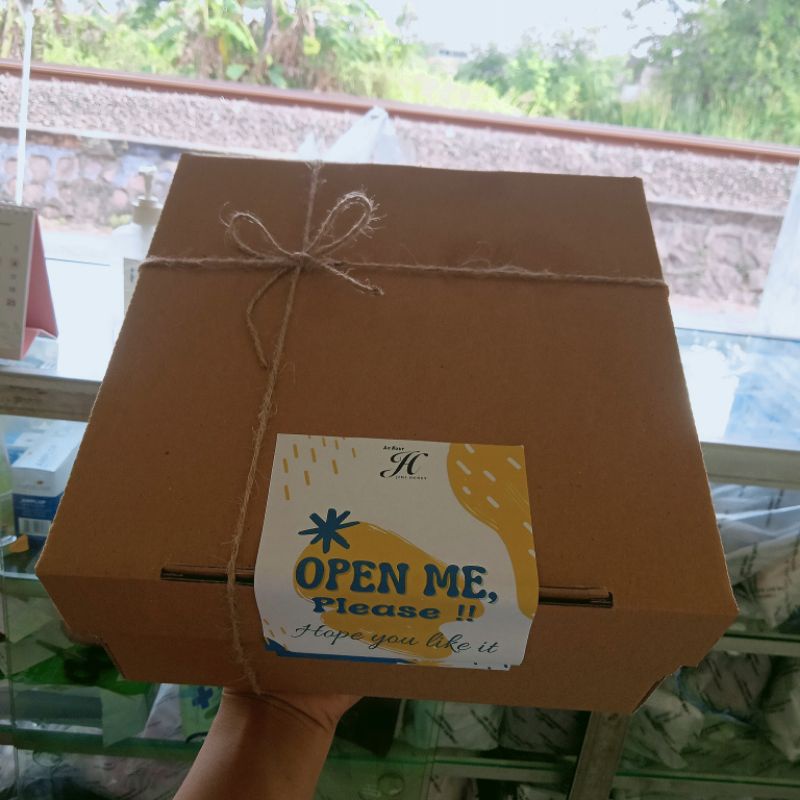 

Gift Box Kado Packaging Kotak Hampers Giftbox Dus Eflute Kraft Karton Hadiah