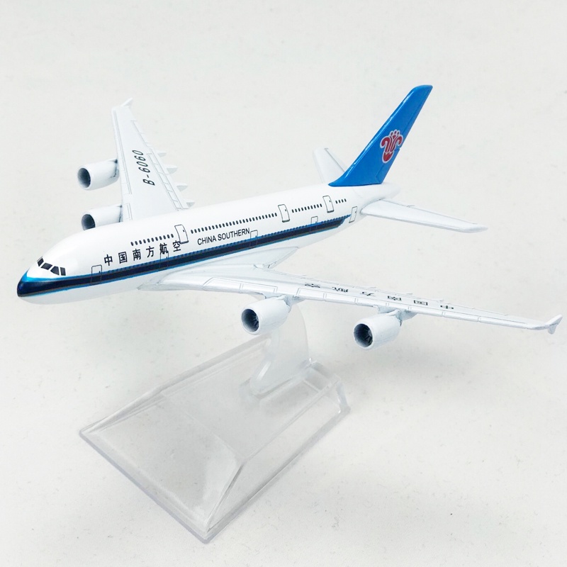 Miniatur Pesawat Terbang Airbus A380 380 Bahan Metal Ukuran 16CM Untuk Dekorasi / Hadiah