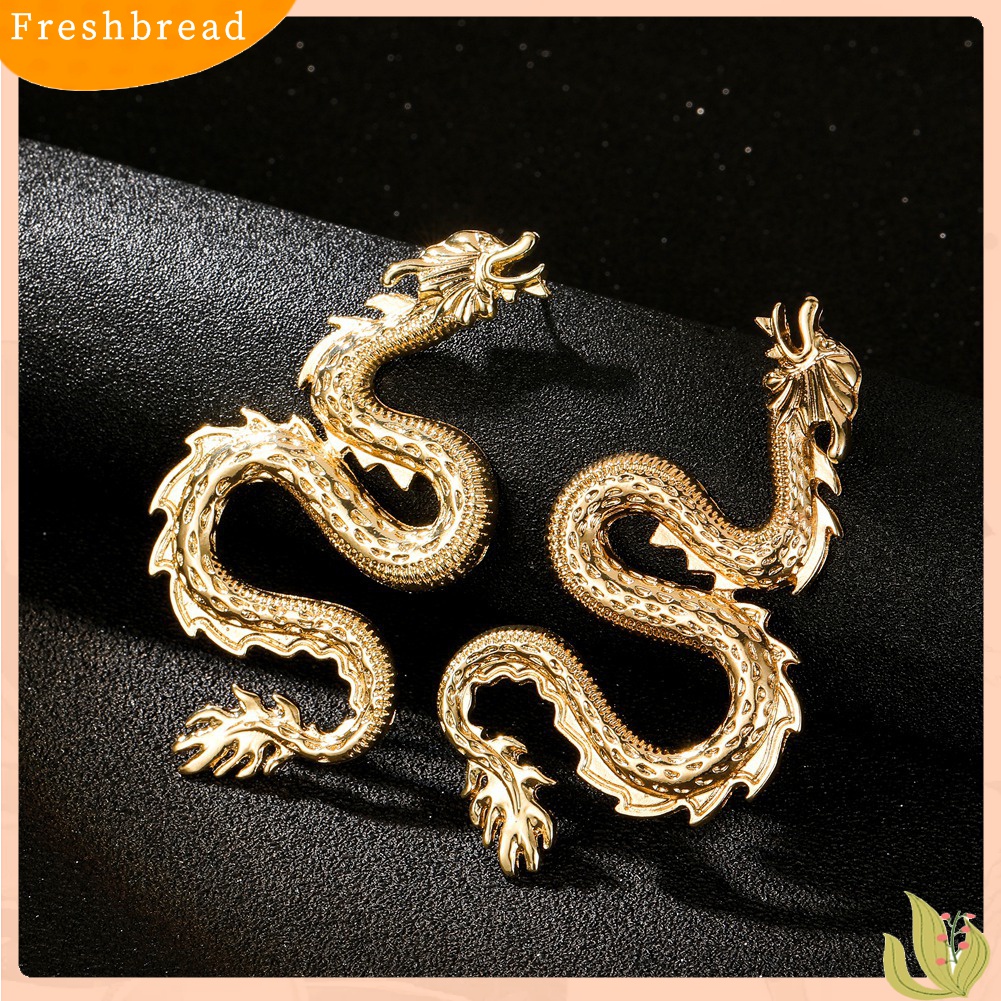 [TERLARIS]Stylish Women Curved Dragon Shape Alloy Ear Studs Earrings Party Jewelry Gift