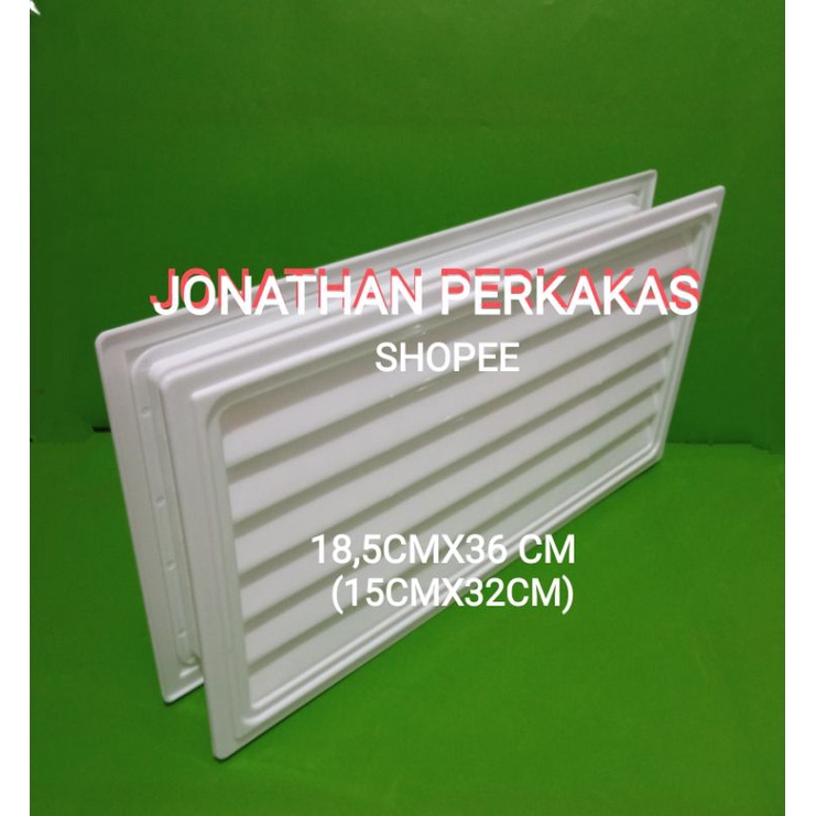 jalusi pintu kamar mandi warna putih
