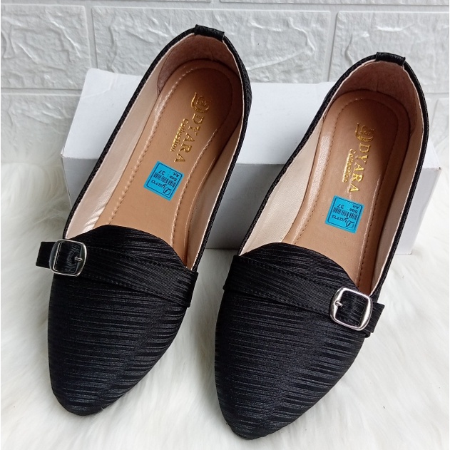 sepatu balet wanita model lidah gesper glossy hitam sepatu balet kerja simple