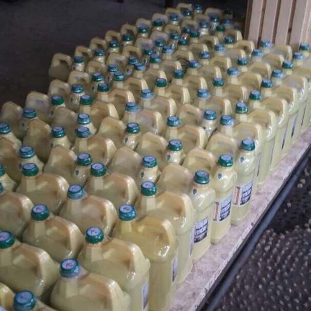 Parfum Walet merk “Bukti Nyata “ 1 dos isi 5 galon kuning /parfum bukti nyata / parfum walet / aroma