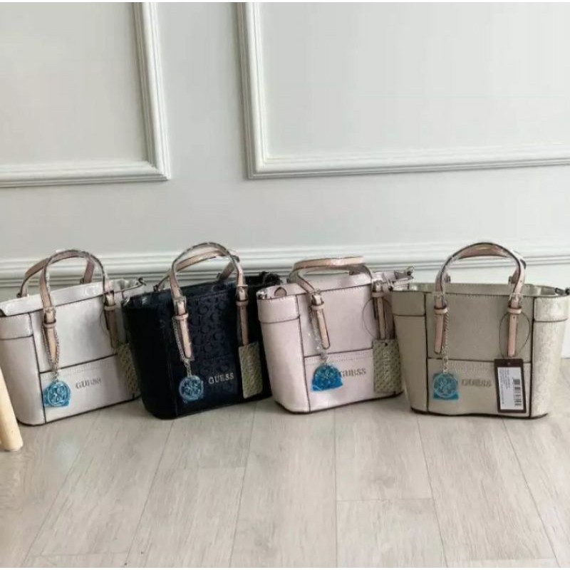 Tas Branded Import Original Tas Wanita Guess Delaney Small Size