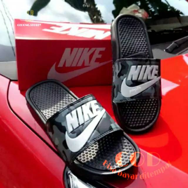 sandal slip on nike