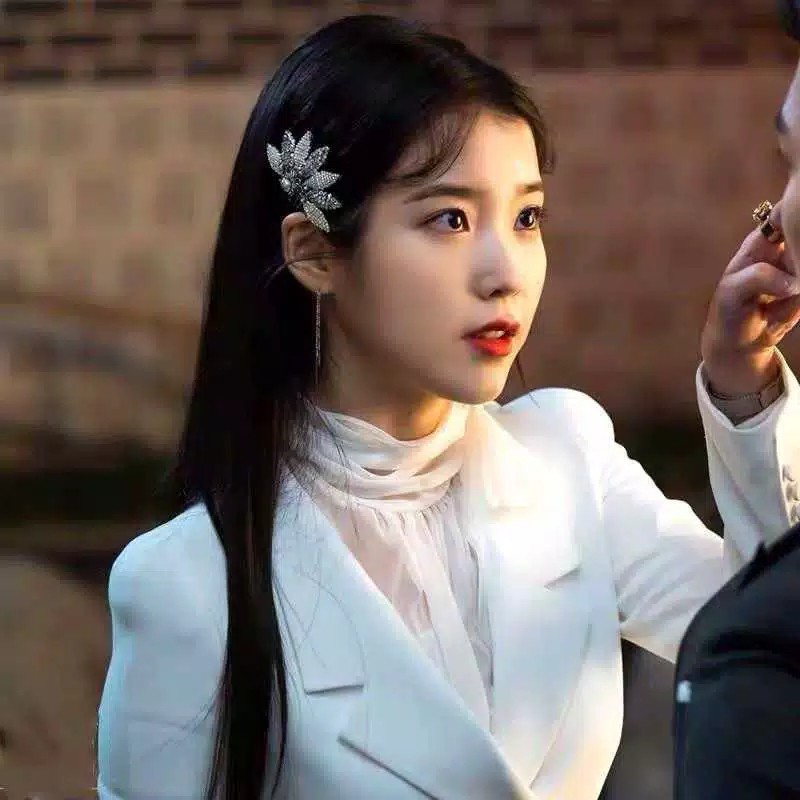 TEE0487 - Anting TUSUK Tindik Wanita Kdrama Korea Hotel Del Luna IU