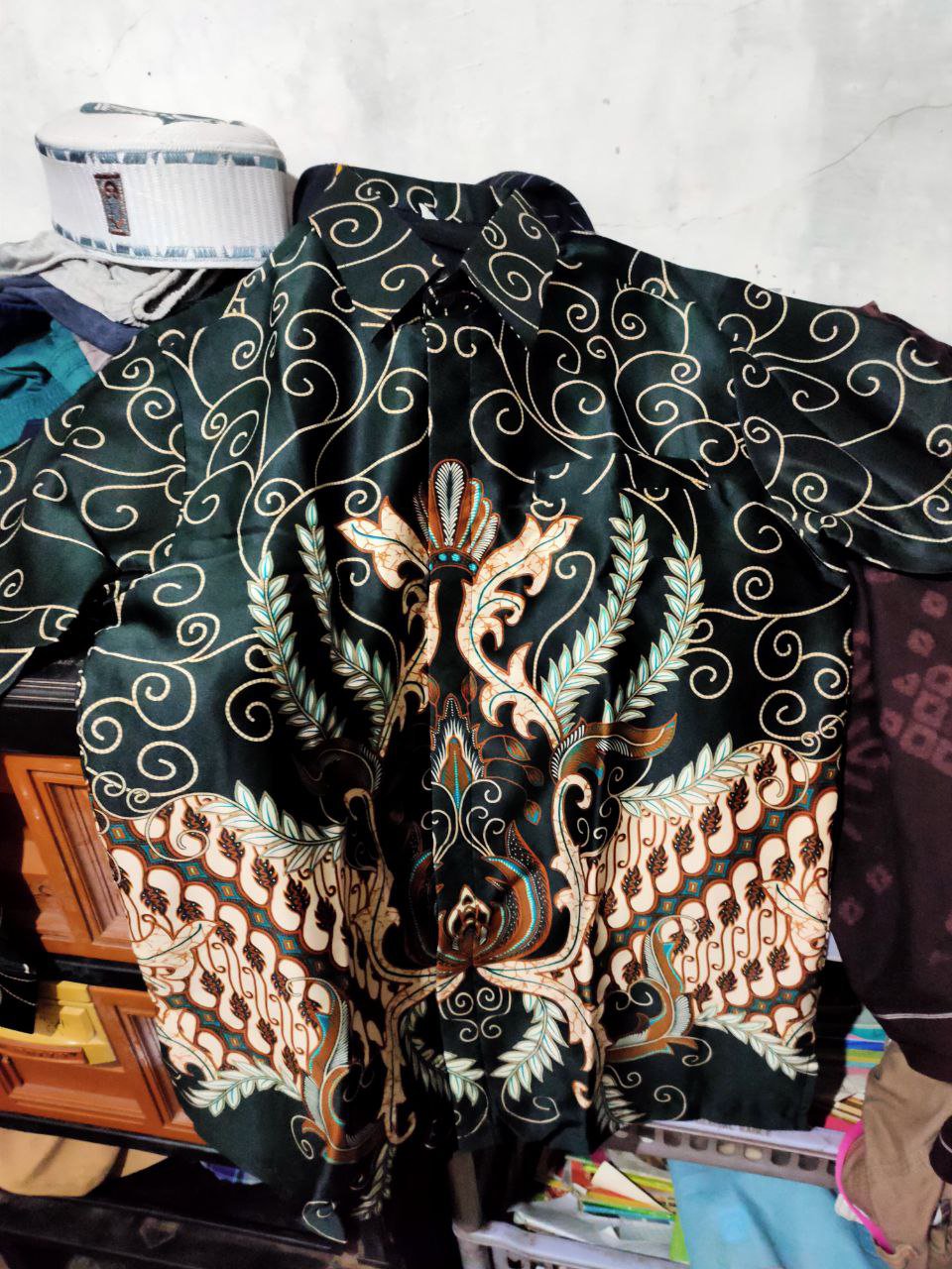 Kemeja Batik Semi Sutra Silky Premium Puring Istimewa