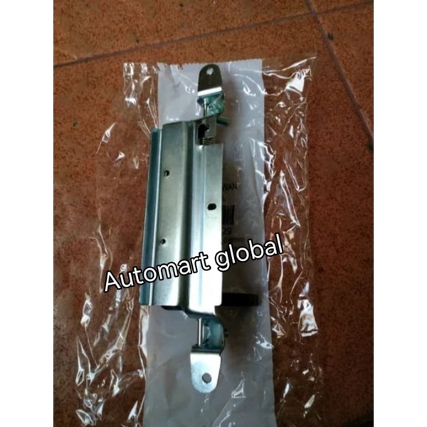 handle pintu bagasi belakang kijang 7k capsul