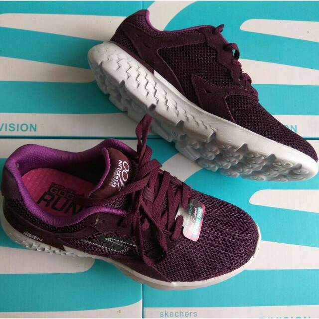 SEPATU SKECHERS WOMEN GO RUN 400