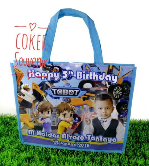 Produsen tas souvenir ulang tahun anak bahan kain ukuran panjang 25 tinggi 20 lebar 11 cm batman-4
