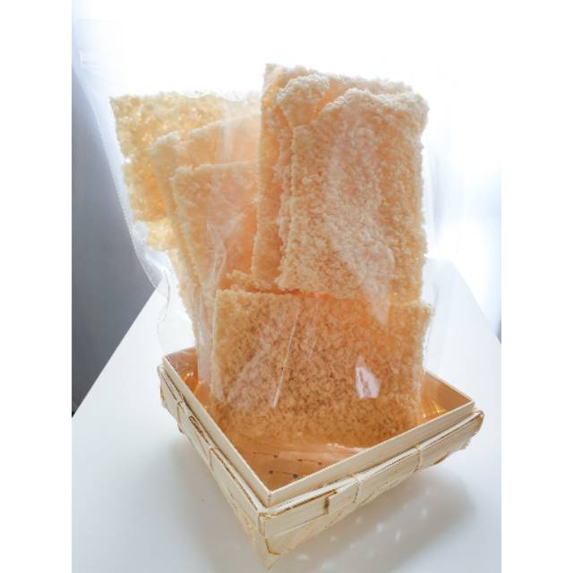 

Cemilan Enak Kerupuk Gendar