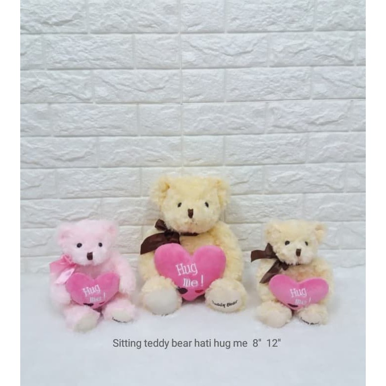 sitting teddy bear