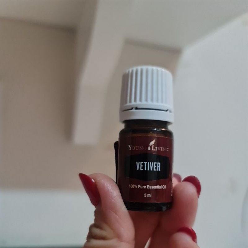 vetiver 100% pure essential oil young living sealed original 5ml