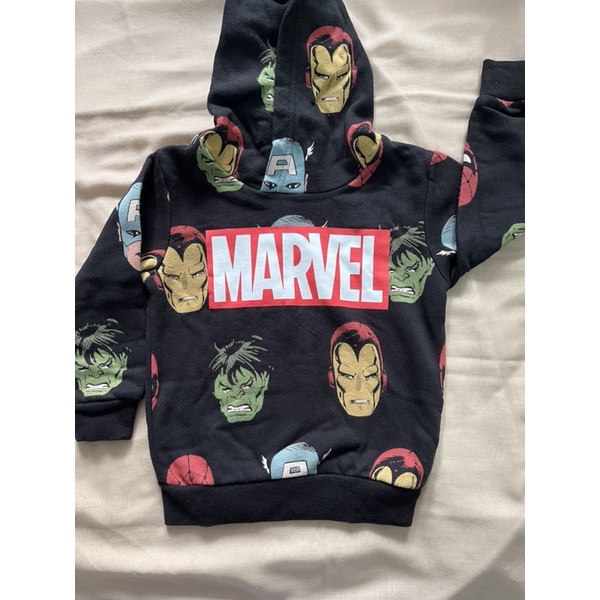 Preloved Sweater Marvel H&M