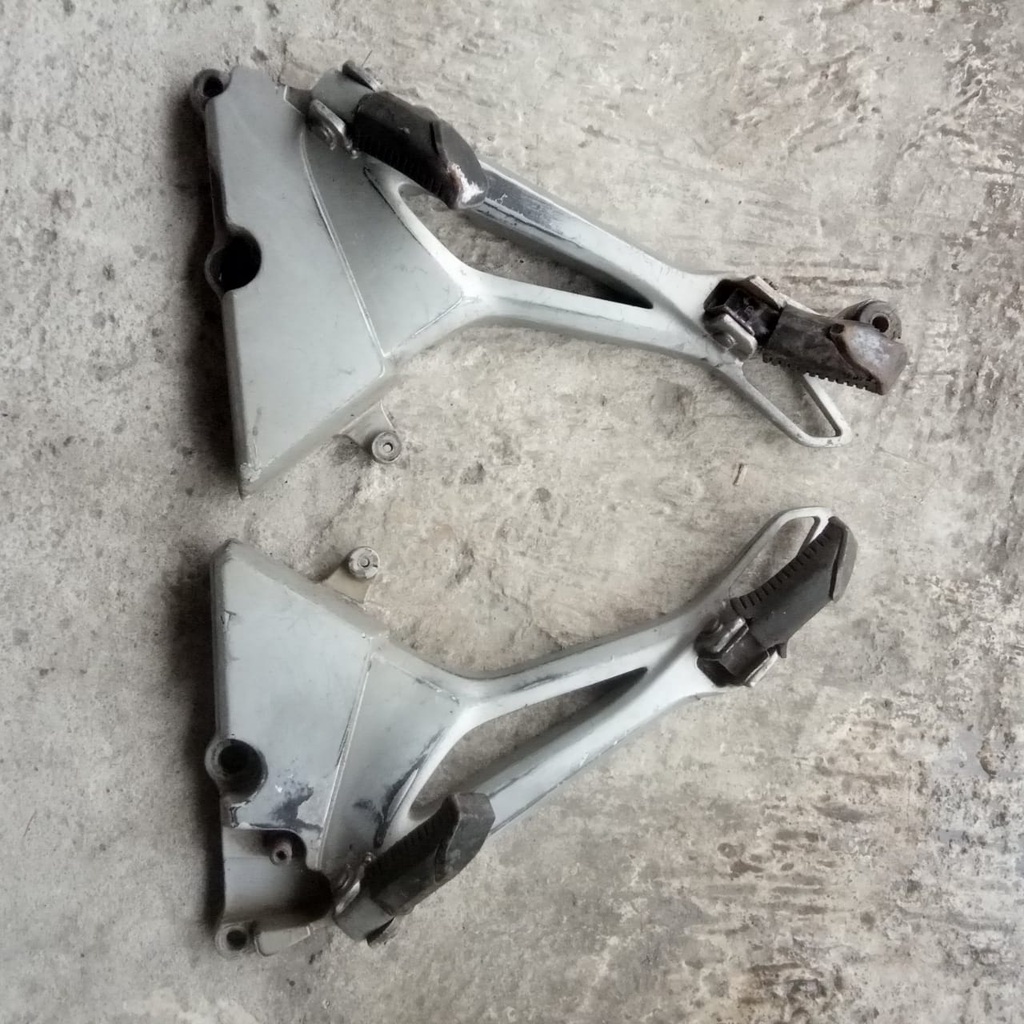 Footstep postep belakang Honda Tiger Revo original copotan motor murah ori