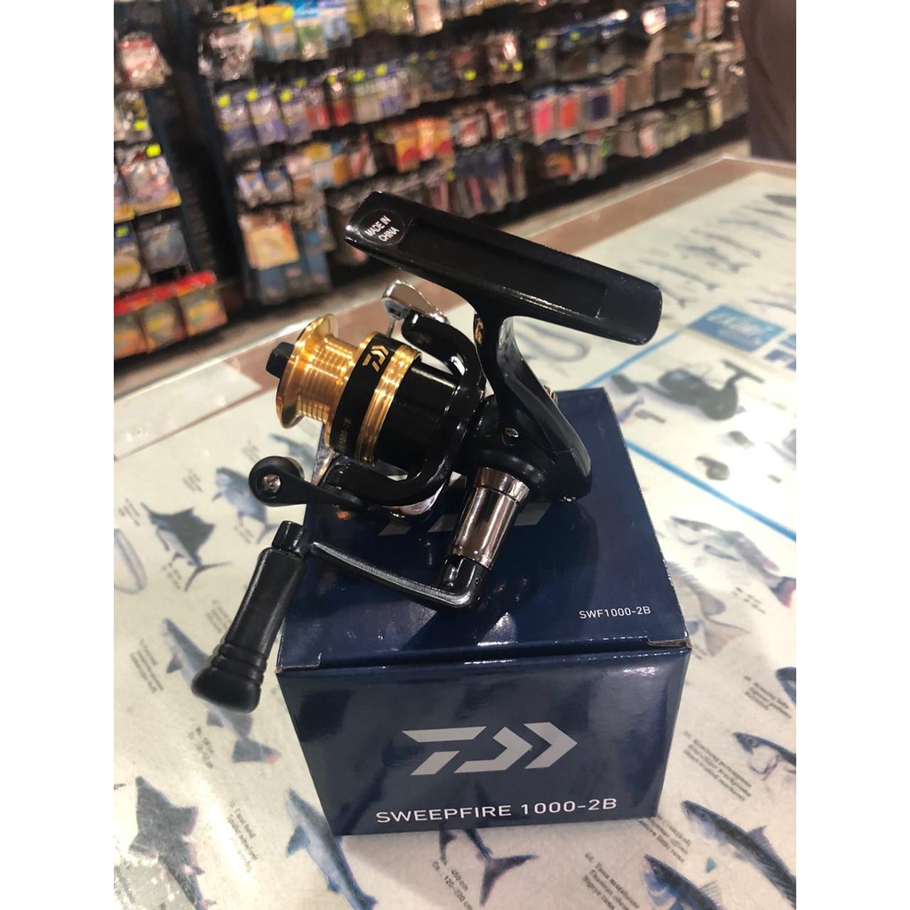 Reel Daiwa Sweepfire 1000-2B