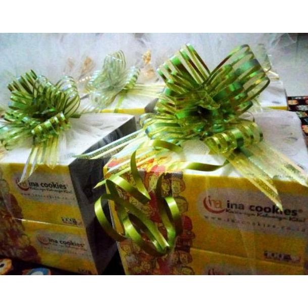 

KERING LEBARAN NATAL KUE HAMPERS IMLEK XCD521XS